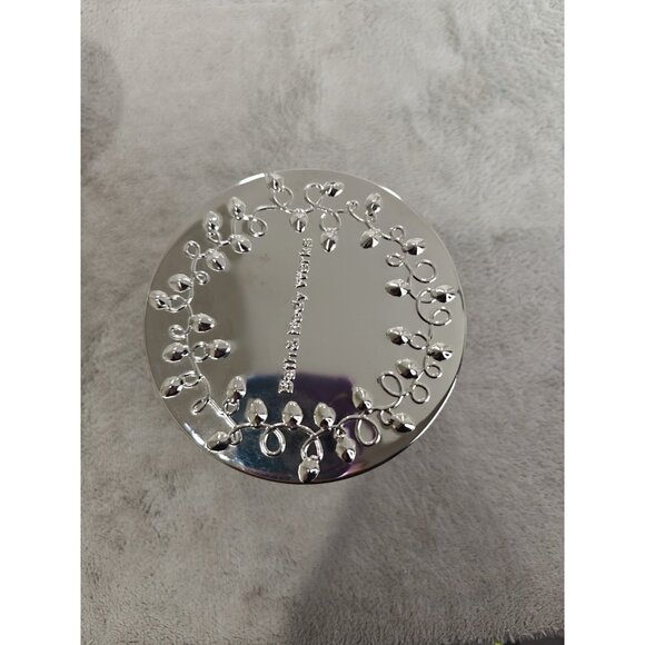 Bath and Body Works 3 Wick Candle Twisted Peppermint Set Of 2 - Picture 7 of 9